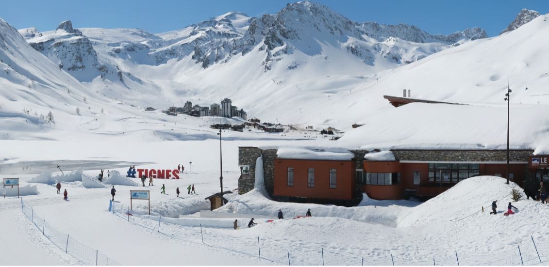 Piste de curling et de luge à Tignes le Lac 