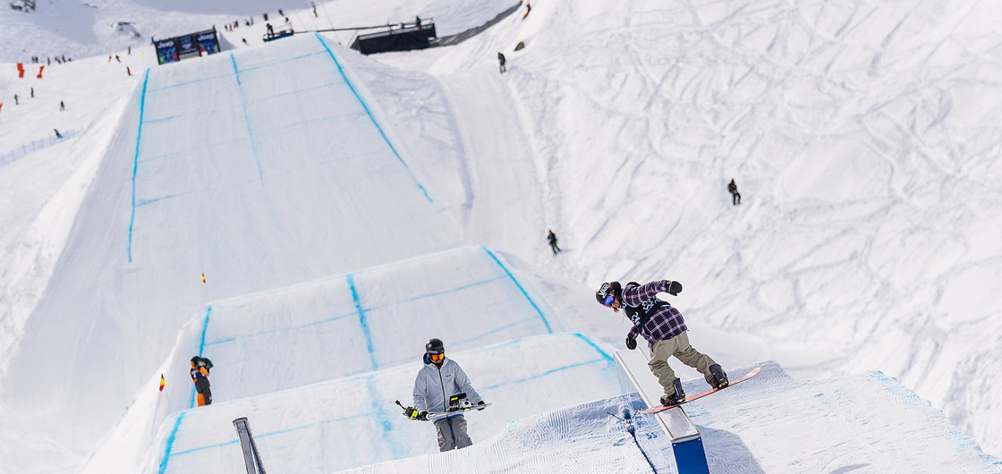 Run sur box en snowboard Tignes 