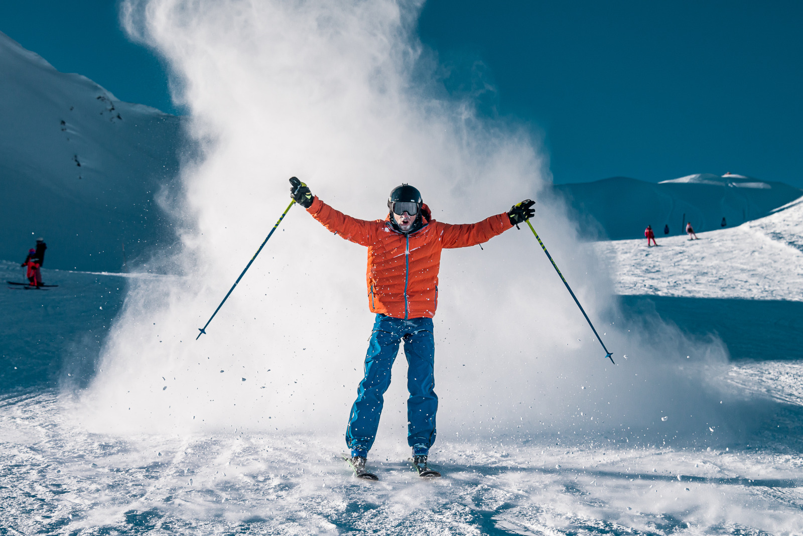 Skieur à Tignes pour l'ouverture du domaine skiable Tignes - Val d'Isère