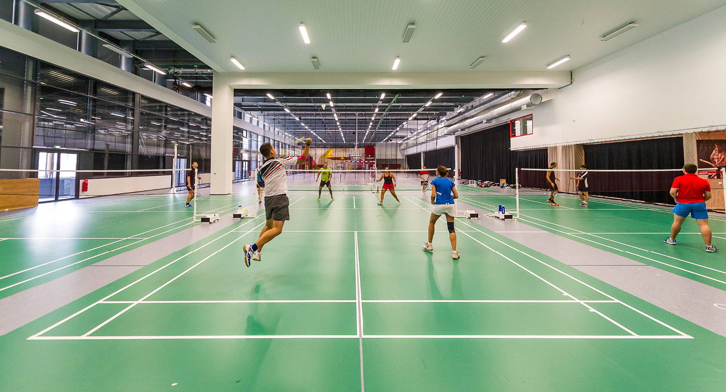 Match de Badminton à Tignespace