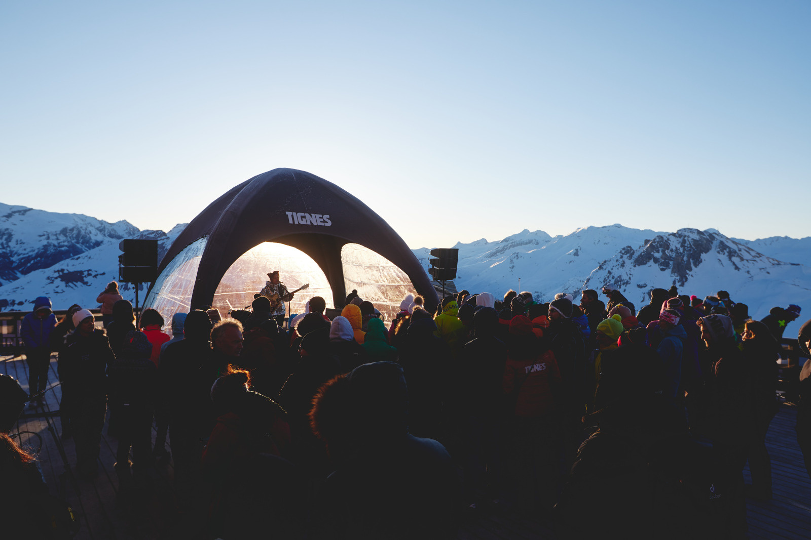 Concert sur les pistes de Tignes en fin de journée